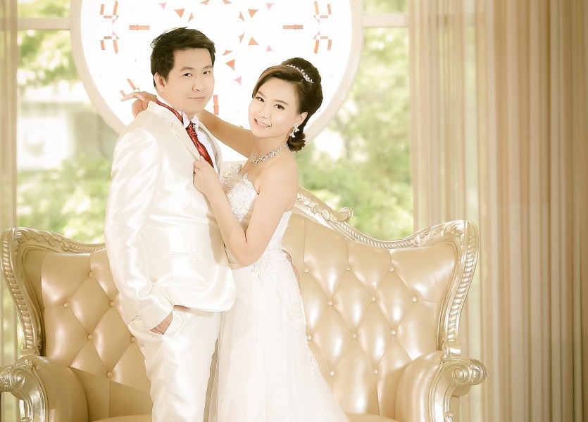 หาช่างภาพ ร้านเวดดิ้ง ถ่ายรูปแต่งงาน ถ่ายภาพงานแต่ง ช่างถ่ายรูป