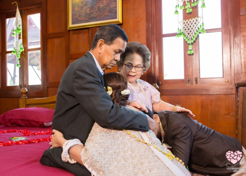 เรือนไทย,แต่งงาน,เรือนนพเก้า,นนทบุรี176พระราม๕,ชุดไทยแต่งงาน,บางบัวทอ